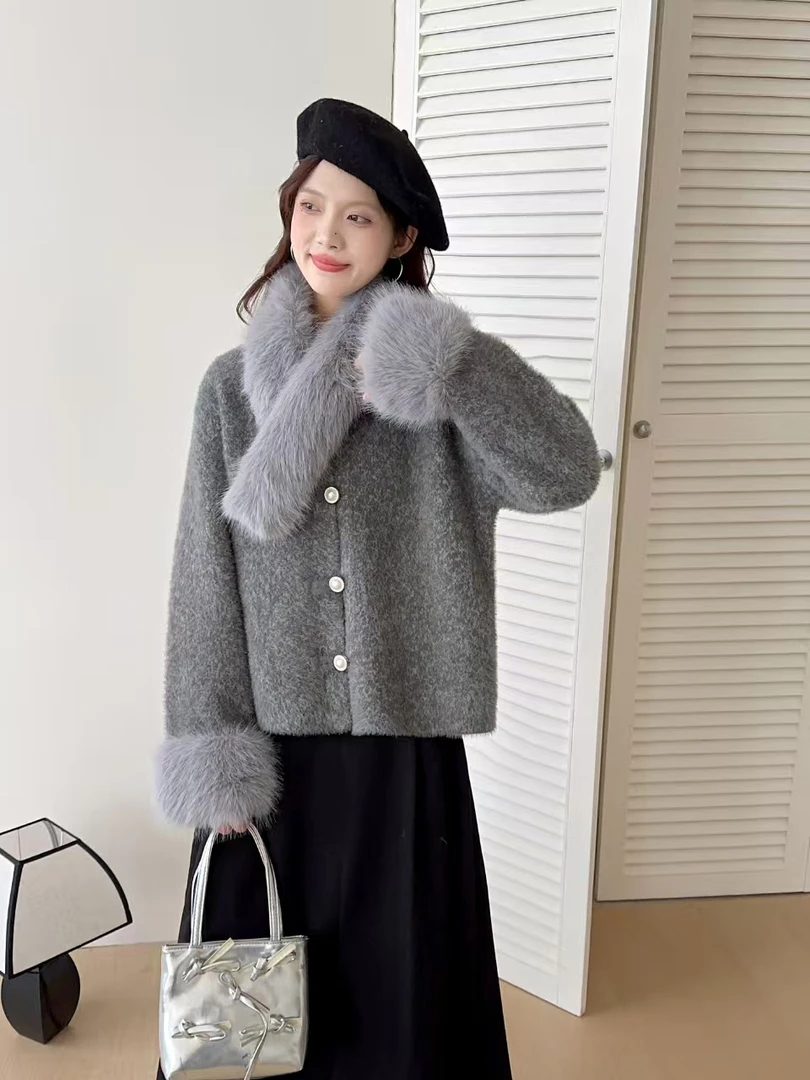 2504-小香风高级感女新款保暖配好看短款显瘦外套秋冬毛毛