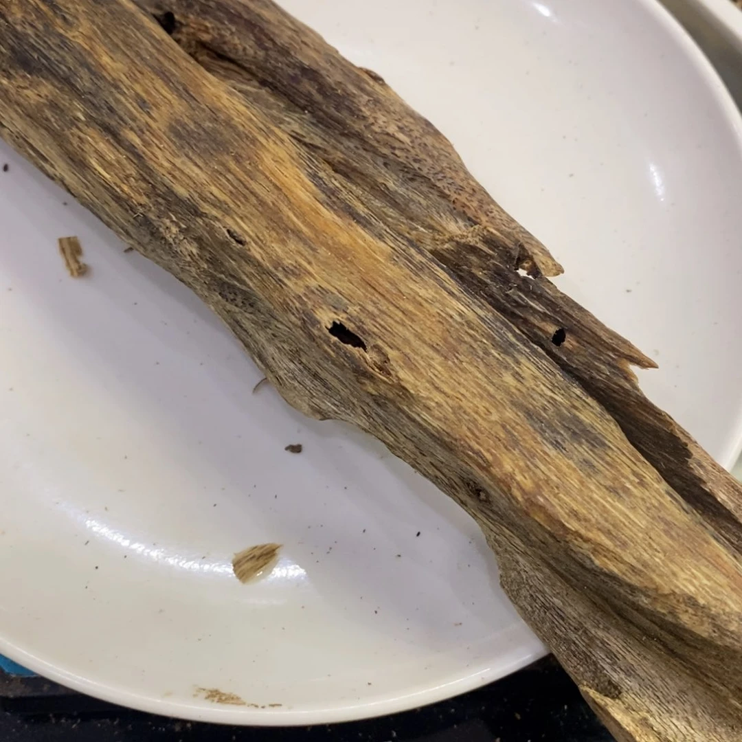 沉香沉香枕?**?沉香棋楠虫漏128