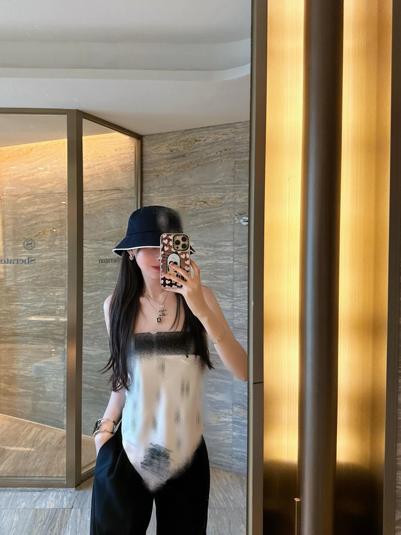 甜酷辣妹！夏季新款气质名媛性感缎面印花抹胸丝巾配高腰休闲裤女