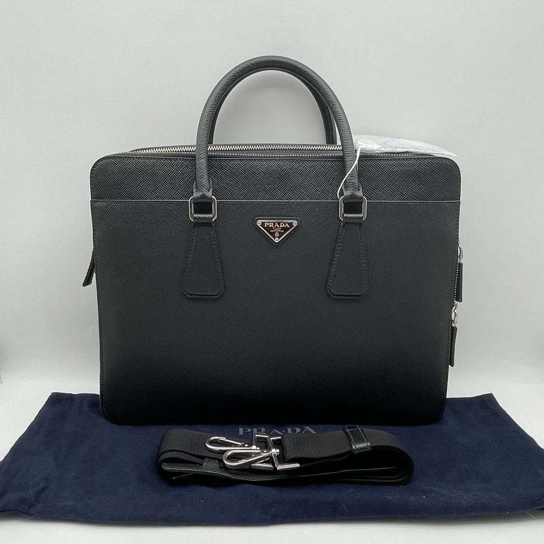 99新 Prada/普拉达 黑色十字纹双层手提公文包/男士2369