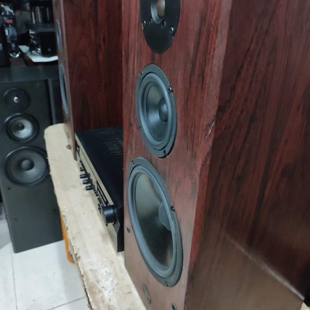 8新  8寸书架音箱运费自理