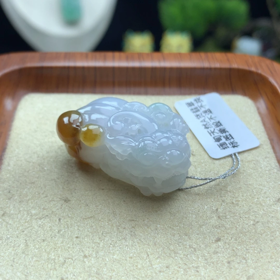 翡翠未镶嵌颈饰23