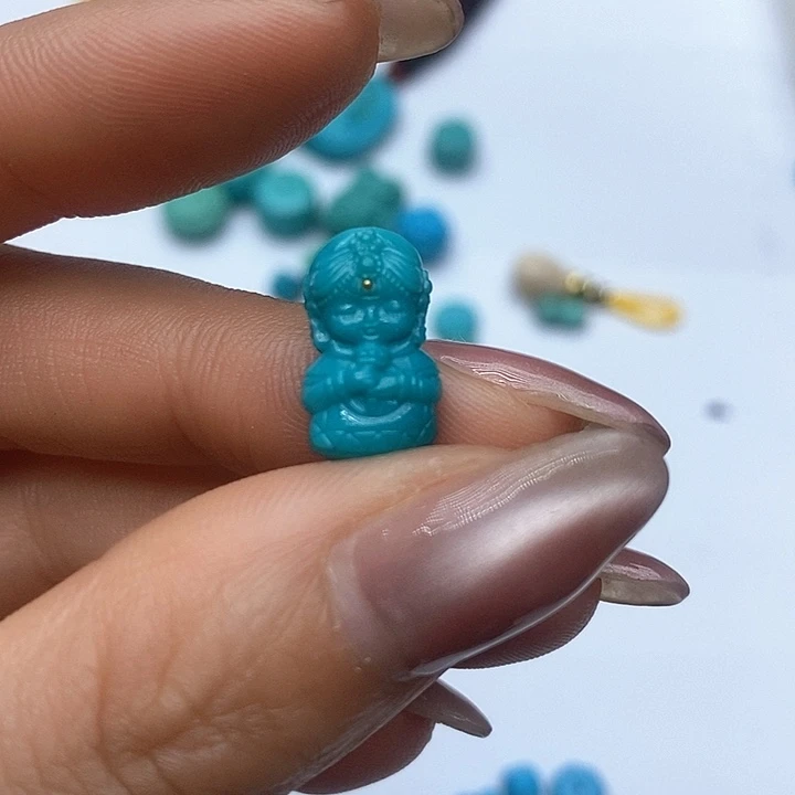 绿松石未镶嵌珠宝奇石