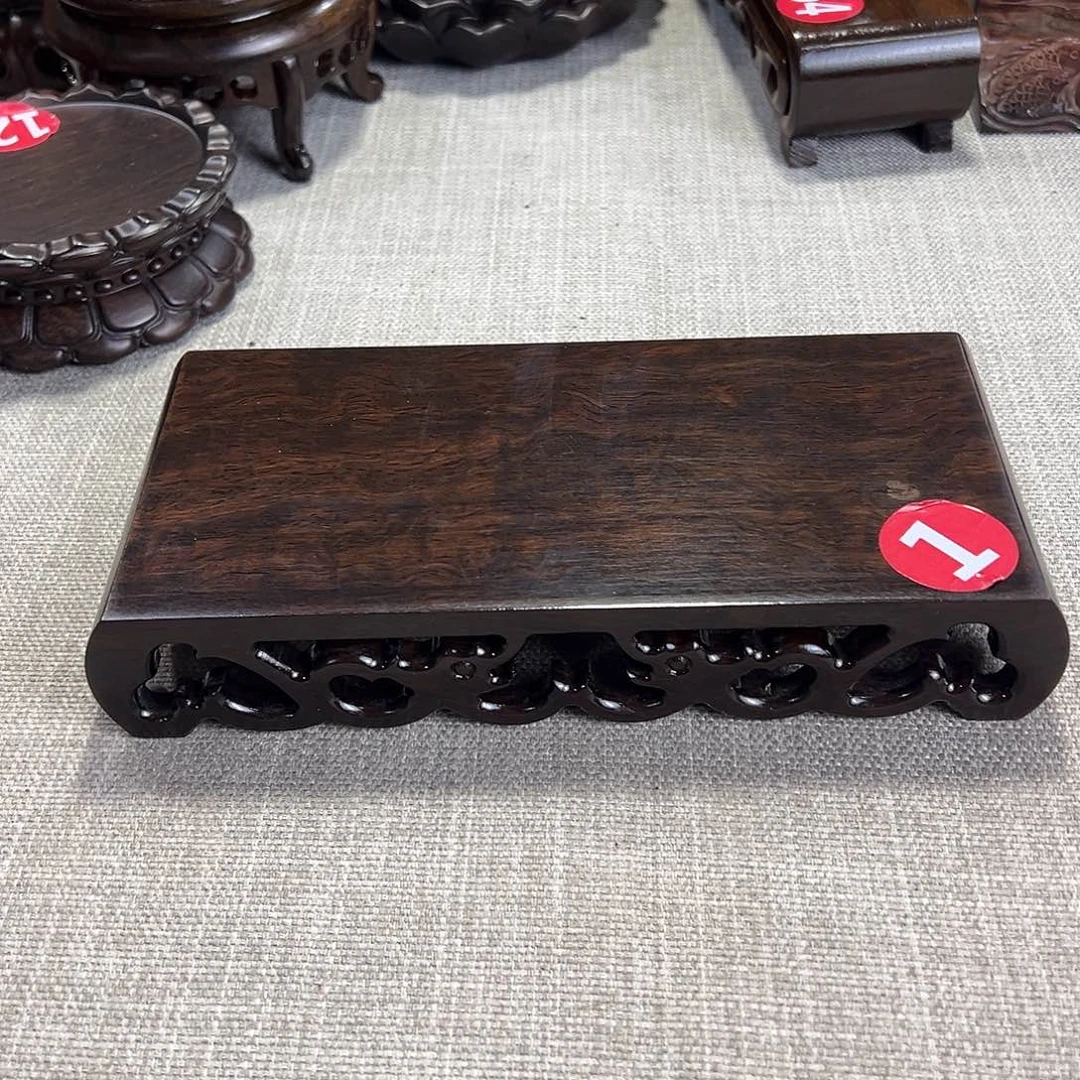 红木底座精雕工艺品