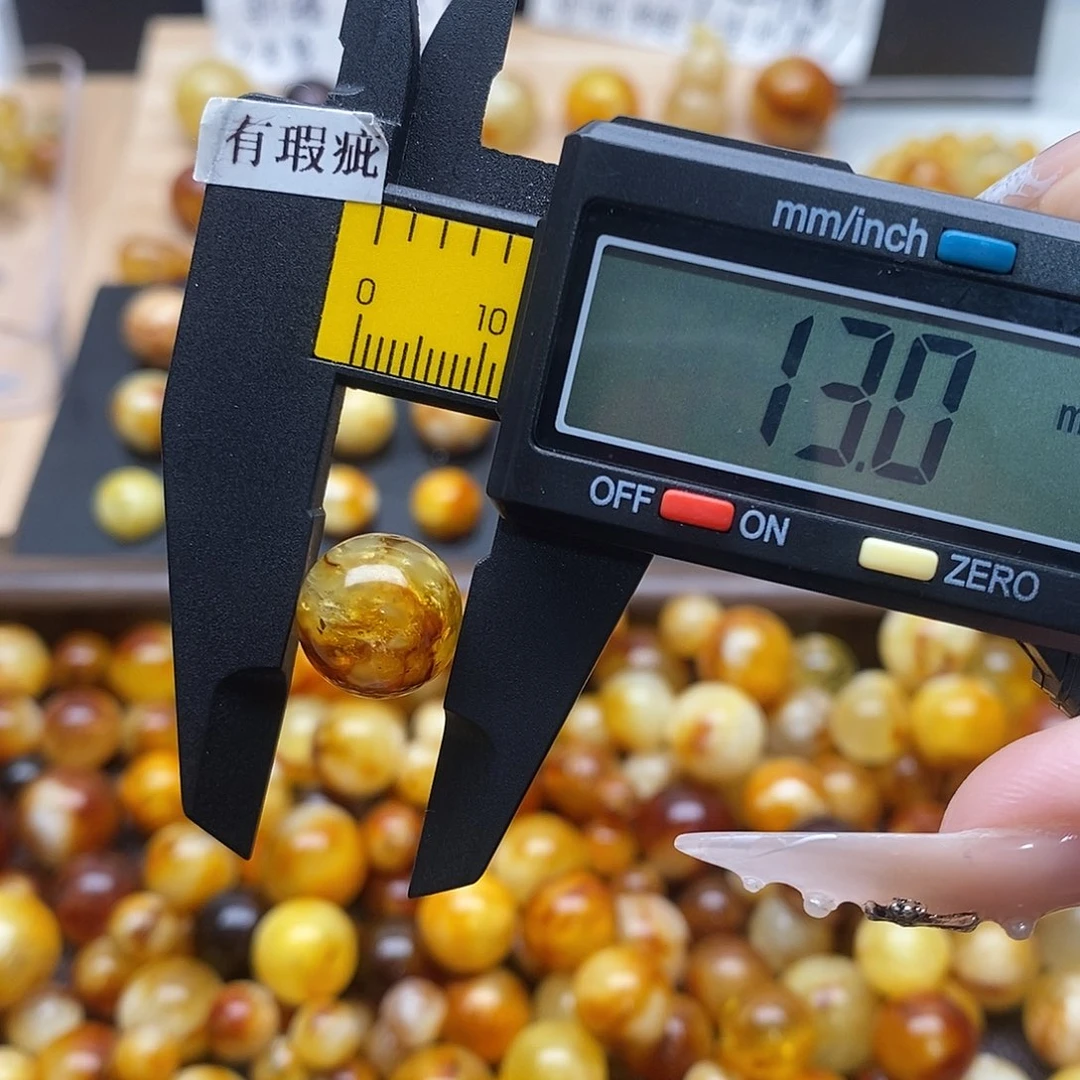 蜜蜡未镶嵌裸石蜜蜡1052