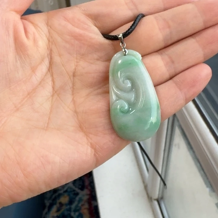 翡翠银S925镀金镶嵌颈饰如意