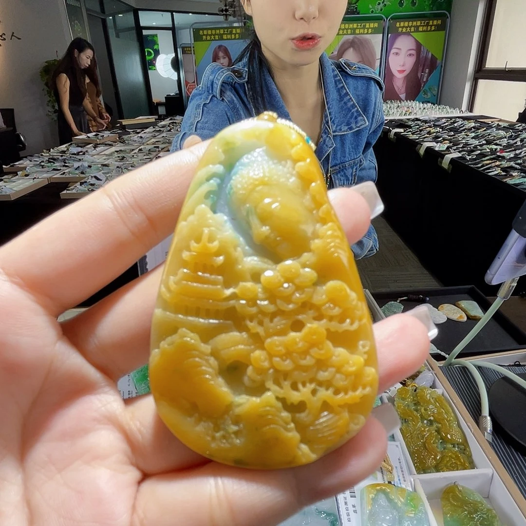 颈饰未镶嵌翡翠一个