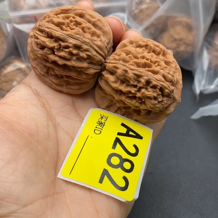 文玩核桃吊坠核桃
