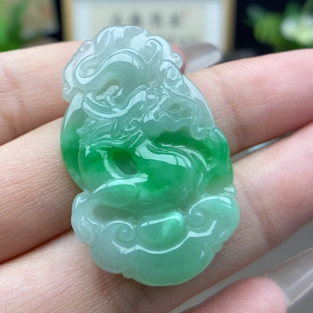 翡翠未镶嵌颈饰吊坠35