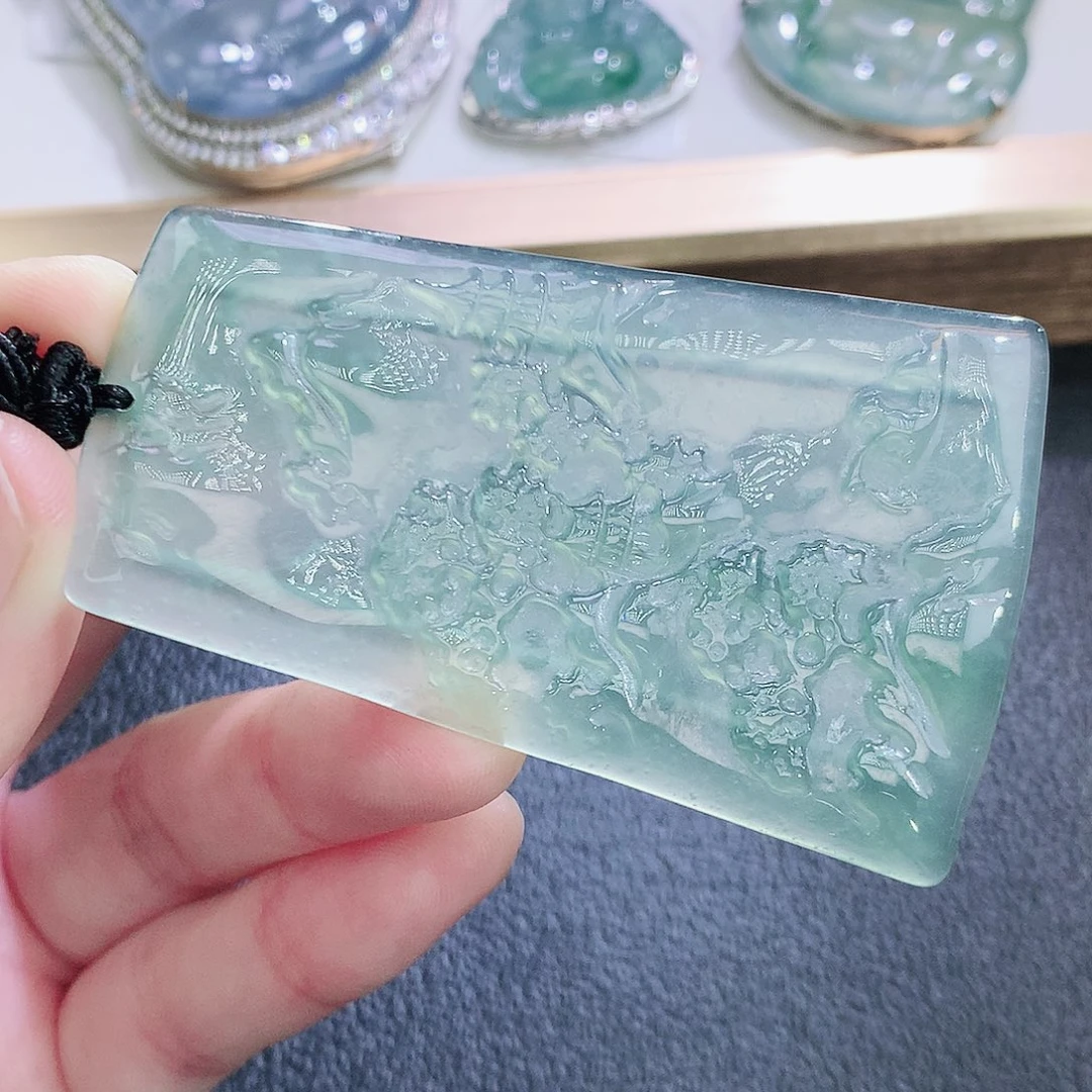 翡翠未镶嵌颈饰翡翠