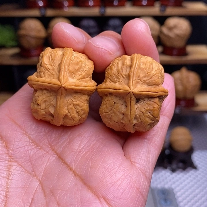 文玩核桃吊坠战斧四棱40