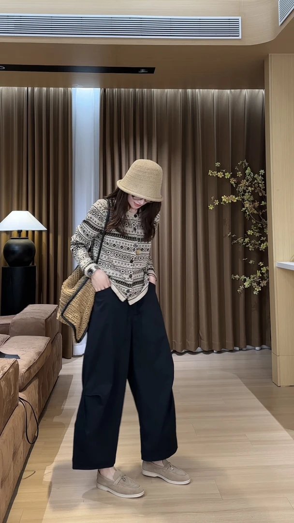 月月不吃鱼2025春款小众设计极简风百搭费尔岛针织开衫 2503C1348