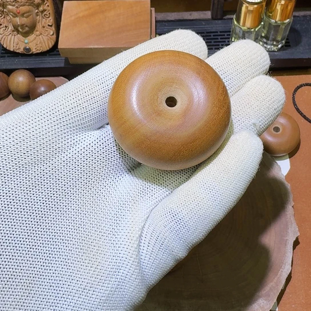 檀香木老山檀香平安扣4.5×2.0微瑕