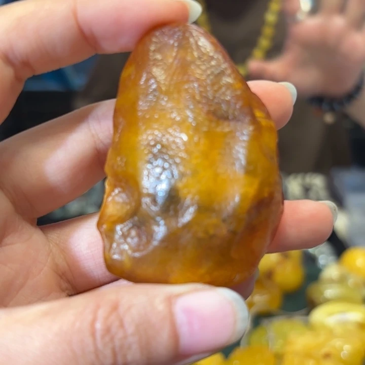 蜜蜡未镶嵌颈饰蜜蜡