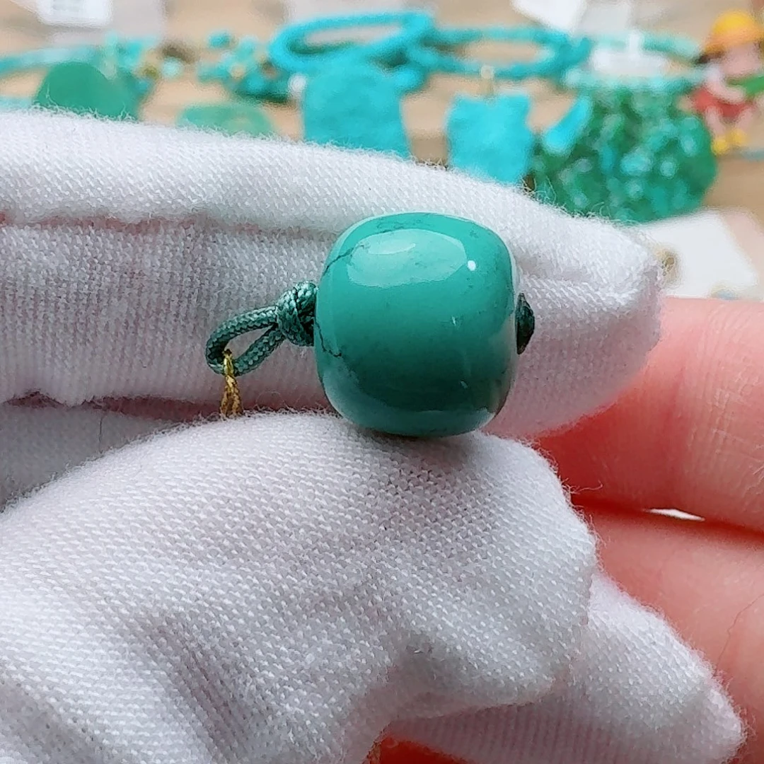 未镶嵌绿松石珠宝奇石