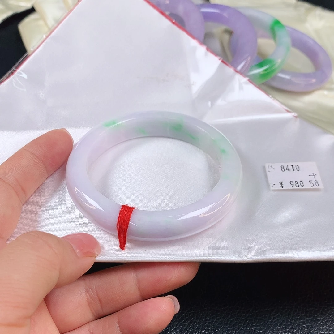 翡翠手镯未镶嵌幸***子8410v v v b n n