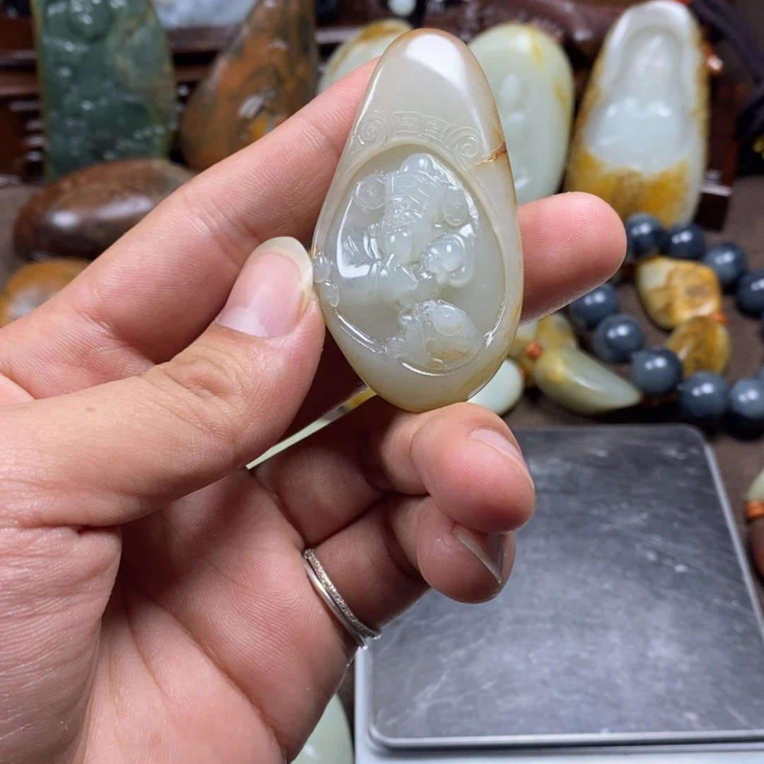 和田玉未镶嵌挂件