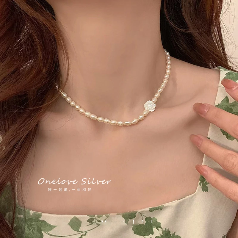 唯美山茶花珍珠项链女2025新款爆款轻奢小众高级感时尚百搭颈链