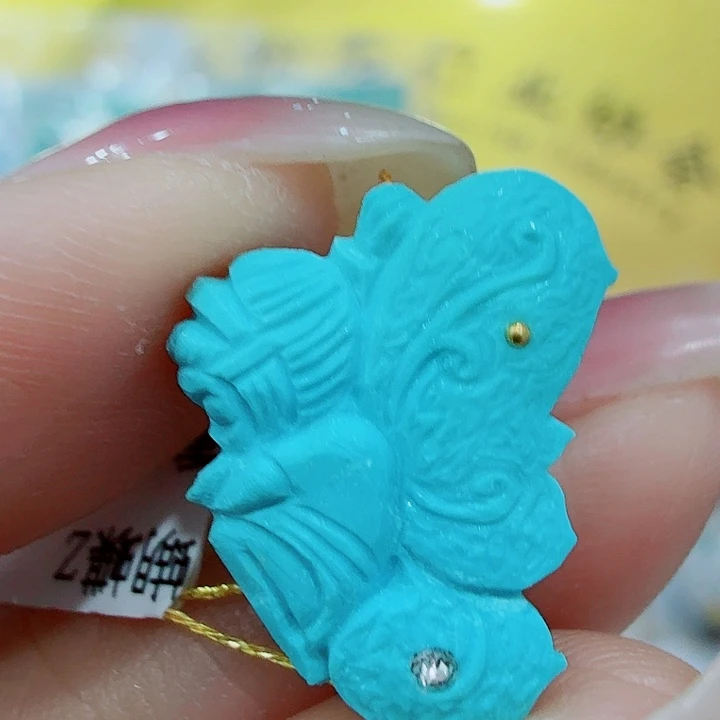 绿松石未镶嵌珠宝奇石