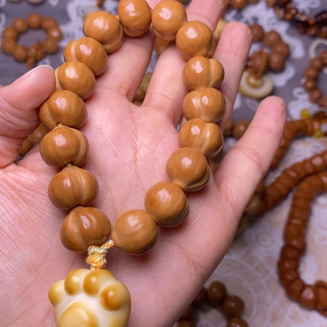 把件猴头核桃柯基屁桃猫爪