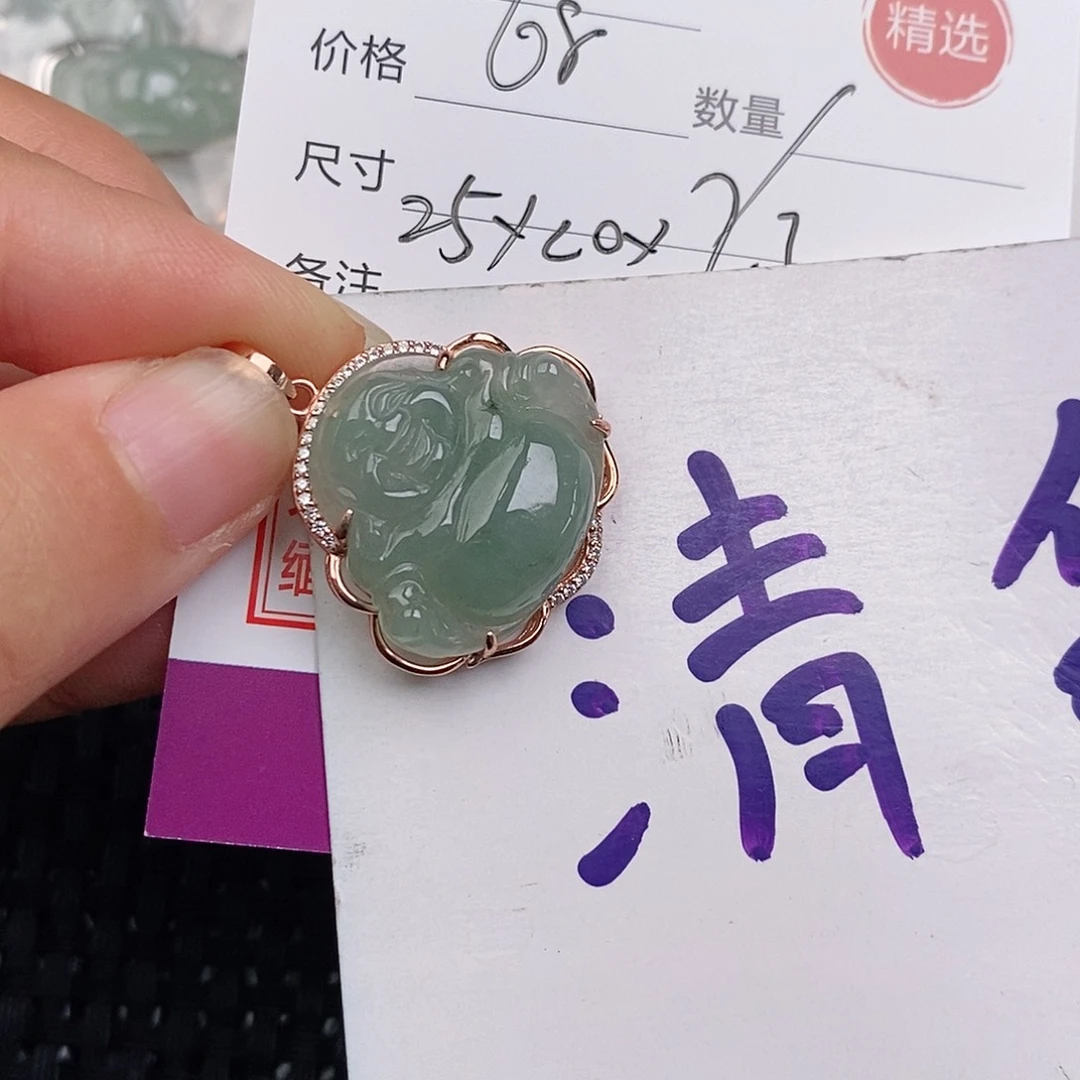 颈饰银S925镶嵌翡翠