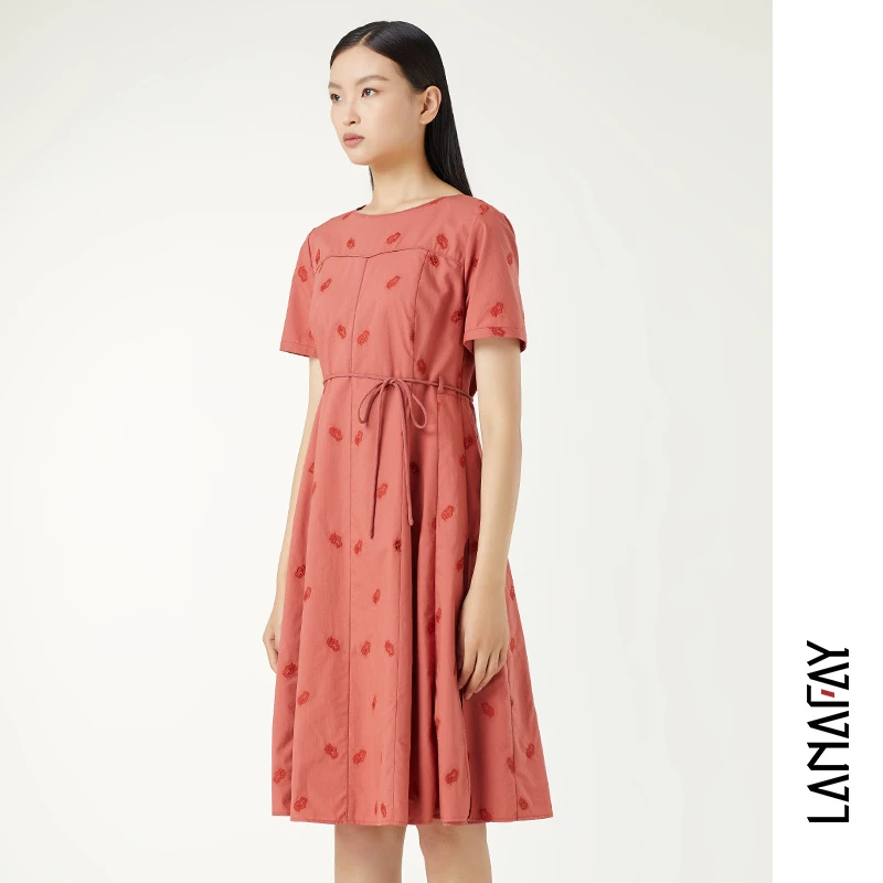 啦娜菲LANAFAY夏季绣花连衣裙2X456