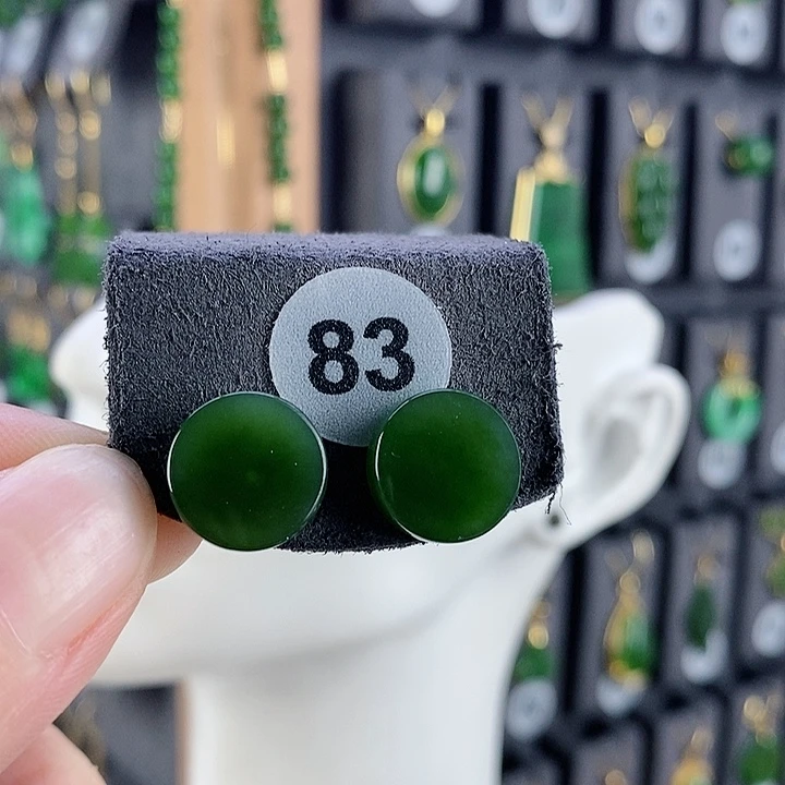 和田玉耳饰18K金镶嵌