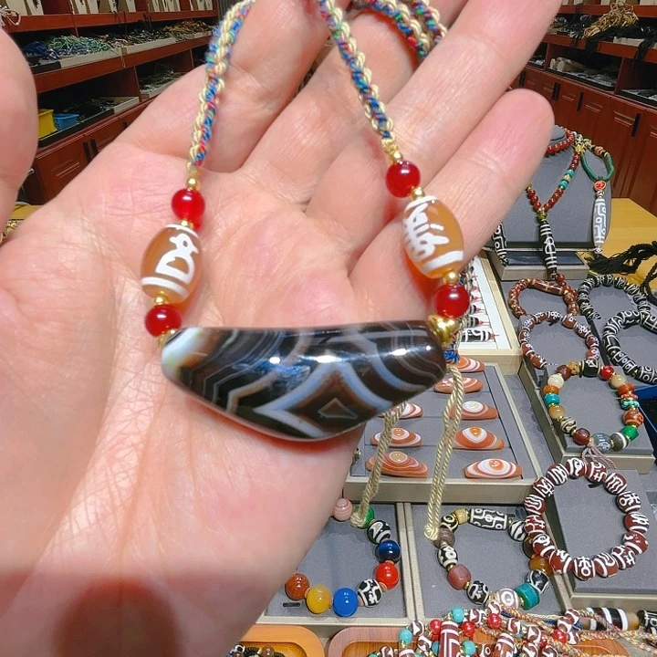 未镶嵌玛瑙/玉髓珠宝奇石