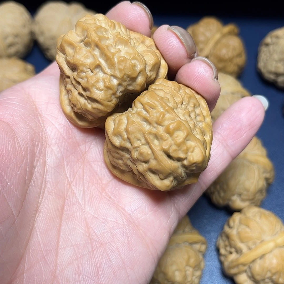 文玩核桃吊坠一****一哇哇哇