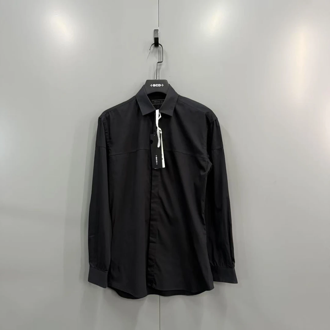 95新 Prada/普拉达 (ll) 普拉达 黑色衬衫 38码