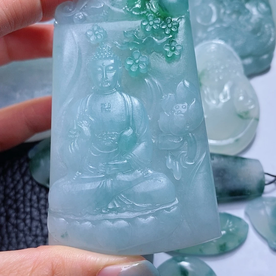 军***定制翡翠未镶嵌毛货付款后确认抛光