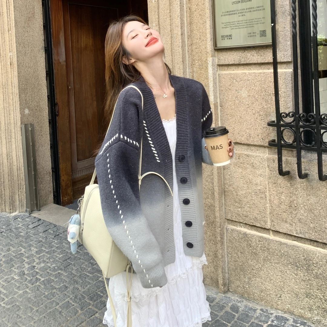复古慵懒风渐变V领针织开衫外套女2025秋季新款韩系独特别致上衣