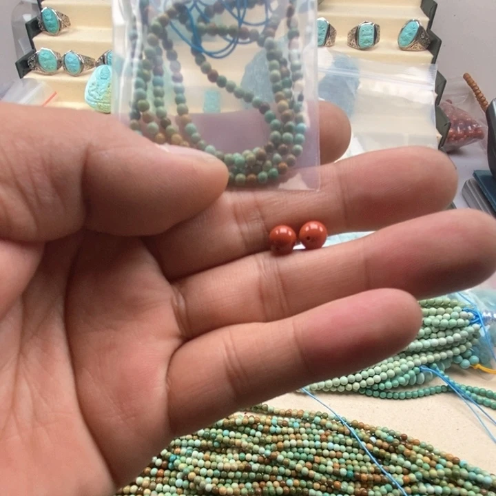 南红玛瑙未镶嵌珠宝半成品@****