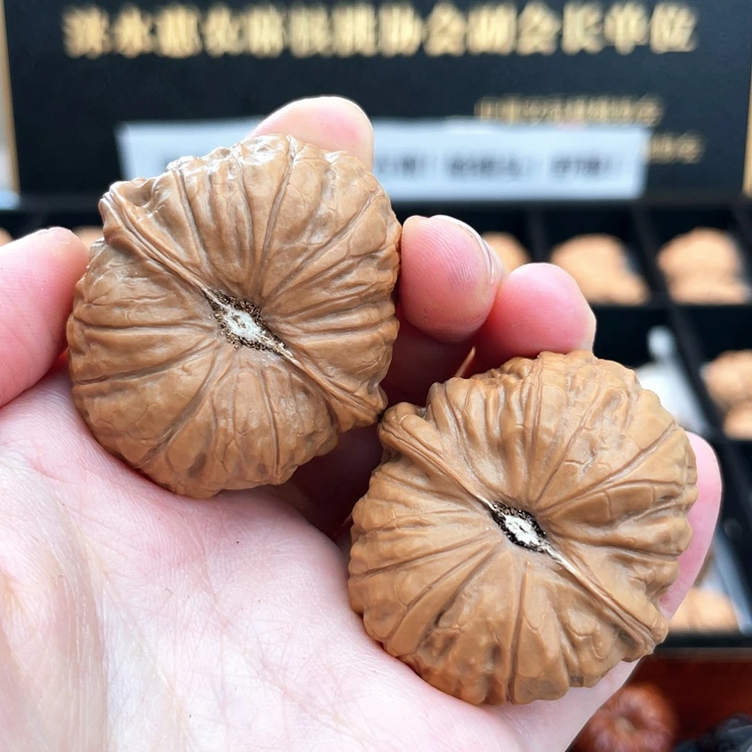 把件文玩核桃小****糕全品矮桩圆瓜一字底凹底4015