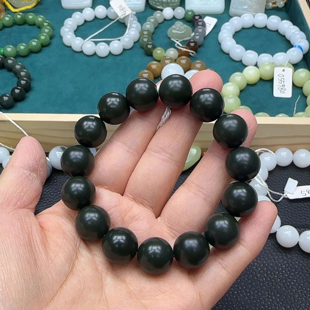 和田玉未镶嵌手链