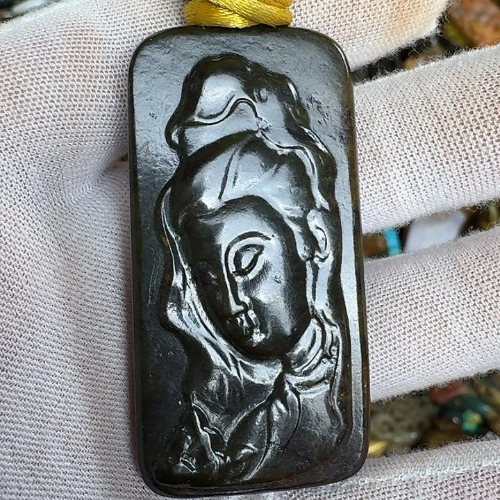 和田玉未镶嵌挂件