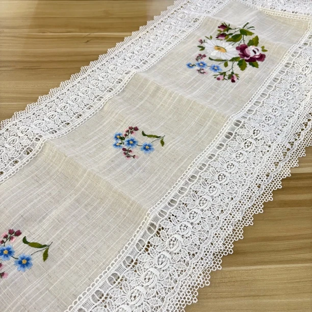 H1416  蕾丝花边棉麻刺绣布艺桌旗 40*220cm