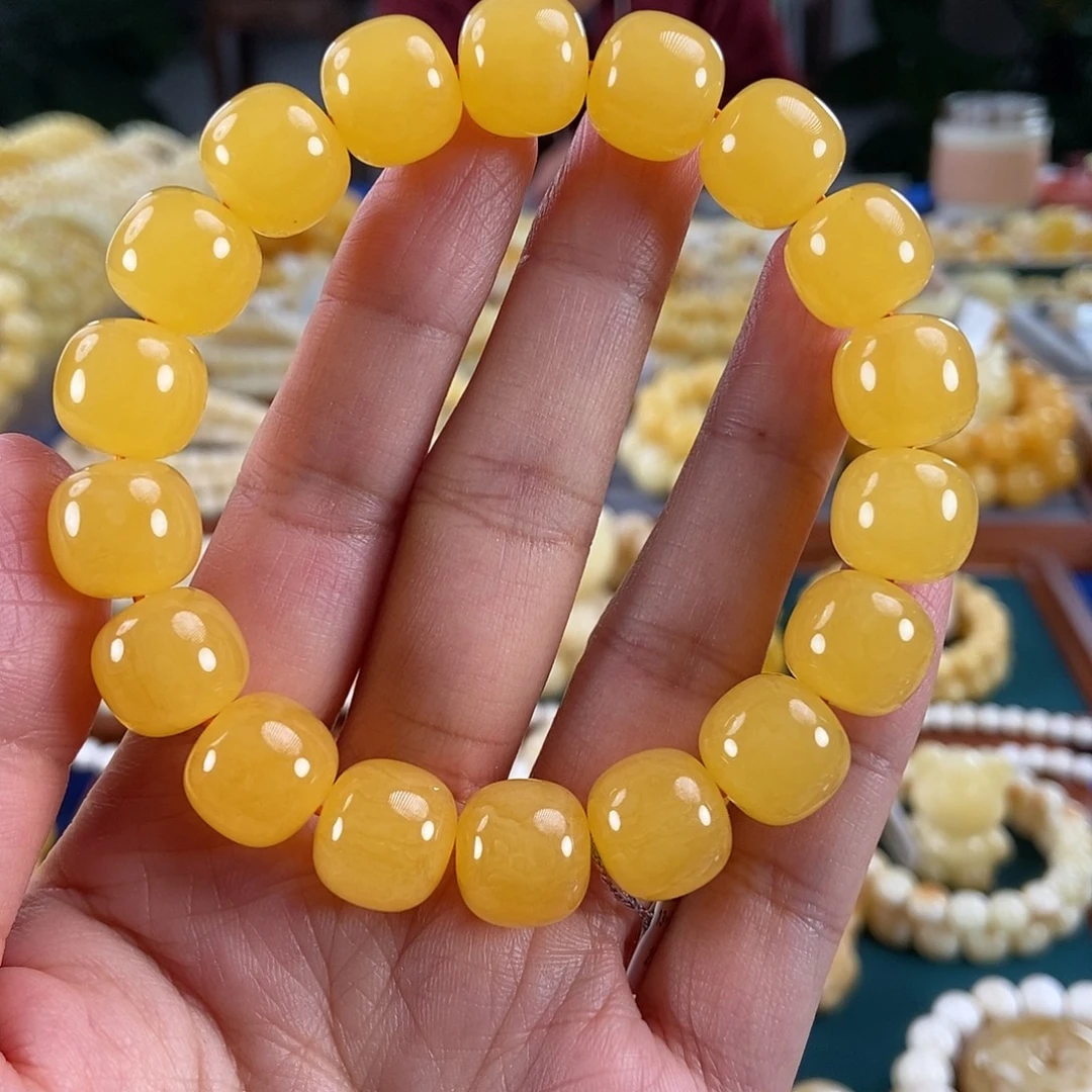 琥珀未镶嵌珠宝奇石13+同料鸡油黄老型25.45