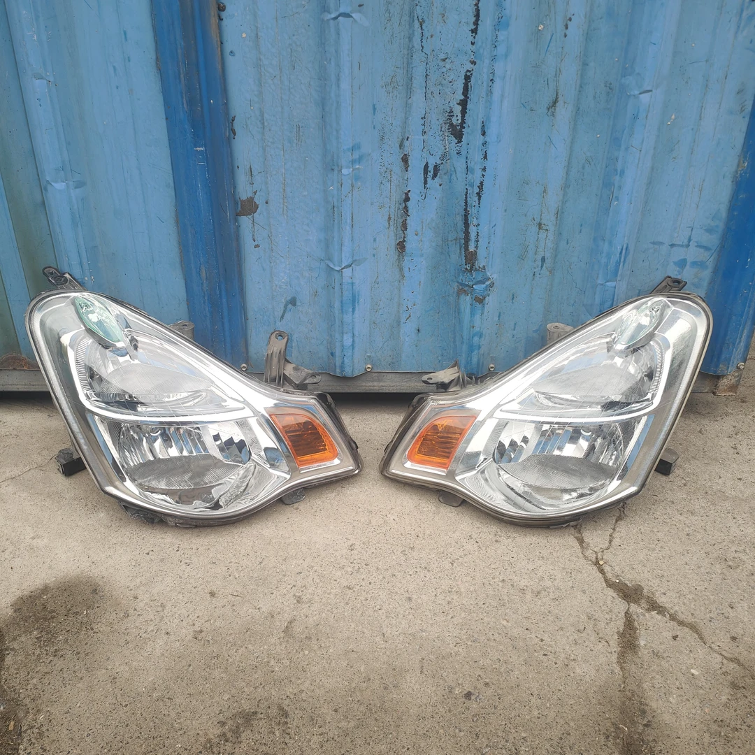 适用09-12款日产轩逸前大灯前车灯远近光灯