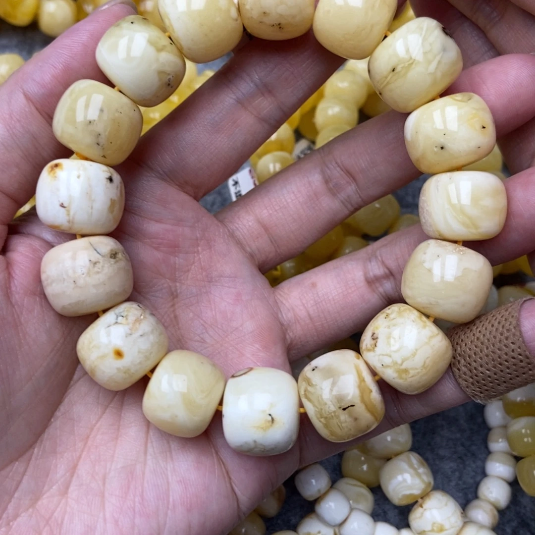 琥珀未镶嵌珠宝奇石7