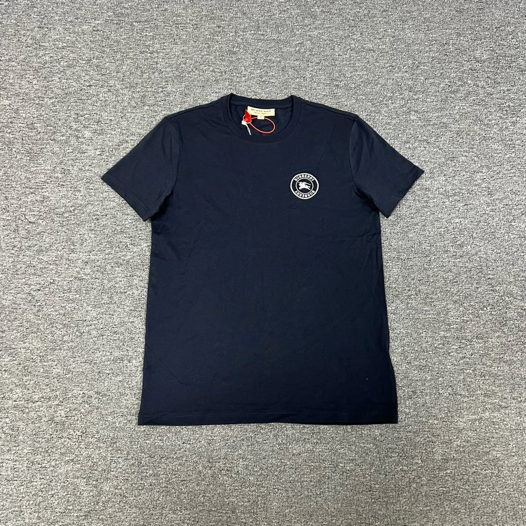 99新 BURBERRY/博柏利 藏青色 战马刺绣 短袖T恤 S码