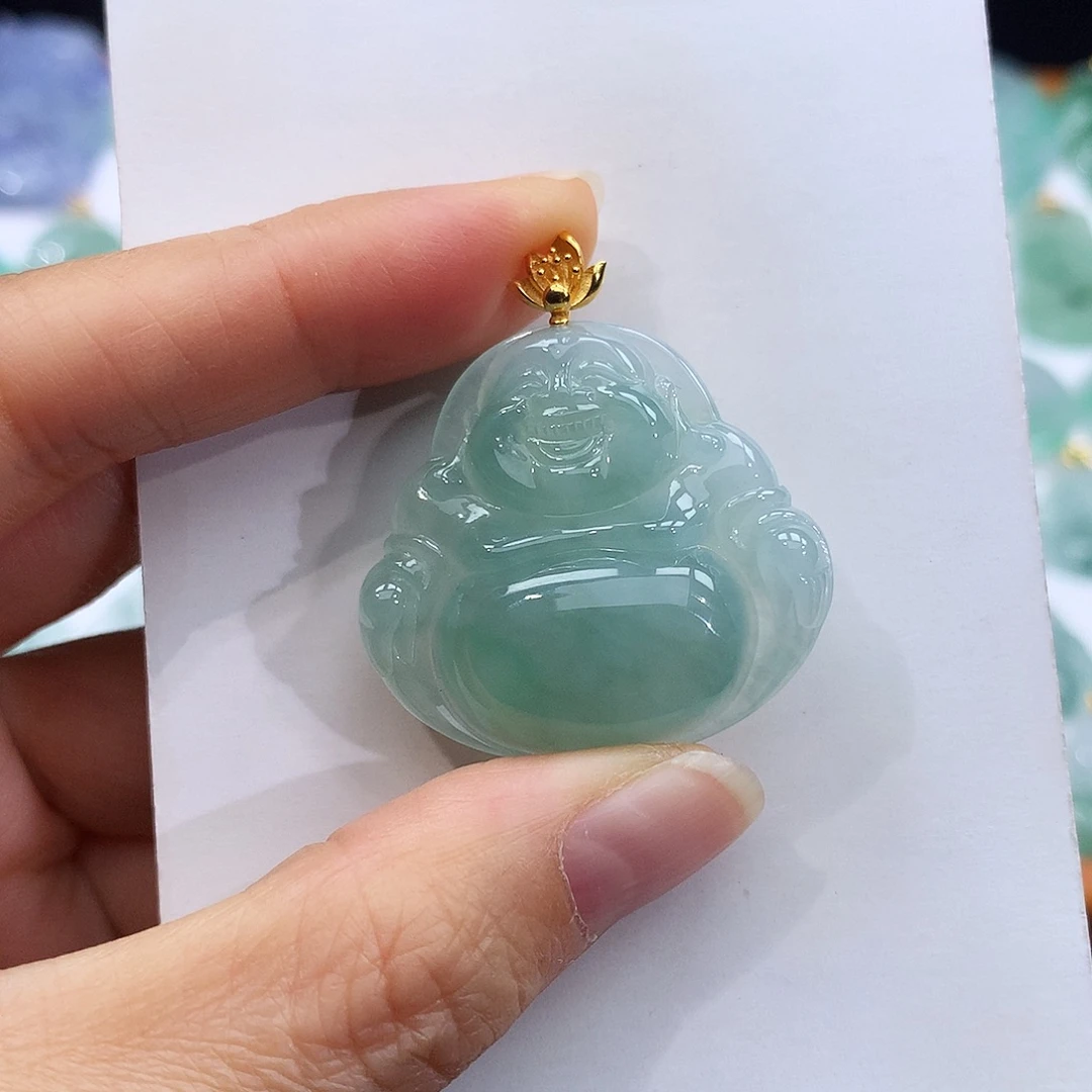 翡翠18K金镶嵌颈饰翡翠吊坠