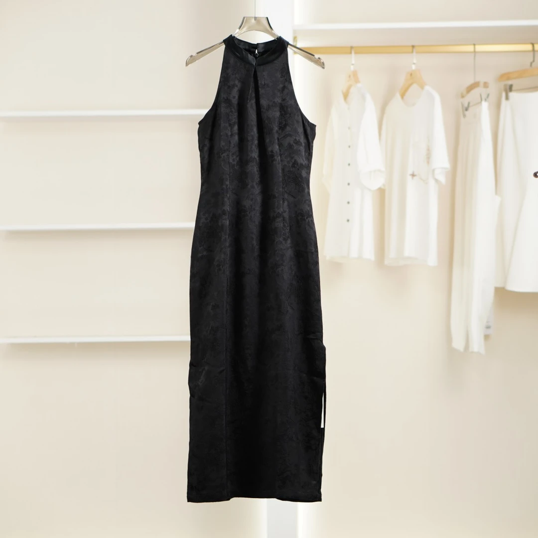 麦迪尚品【崔】50512252 夏季露肩挂脖性感连衣裙品牌撤柜女装