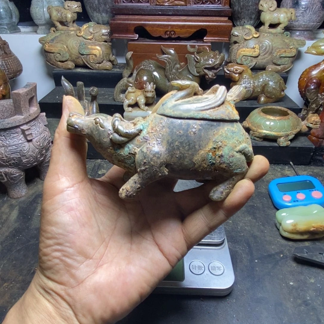 和田玉未镶嵌把件低*