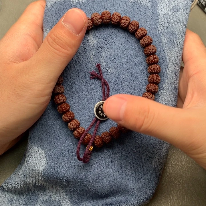 D****吊坠金刚菩提老树王