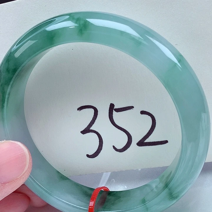 翡翠未镶嵌手镯翡翠