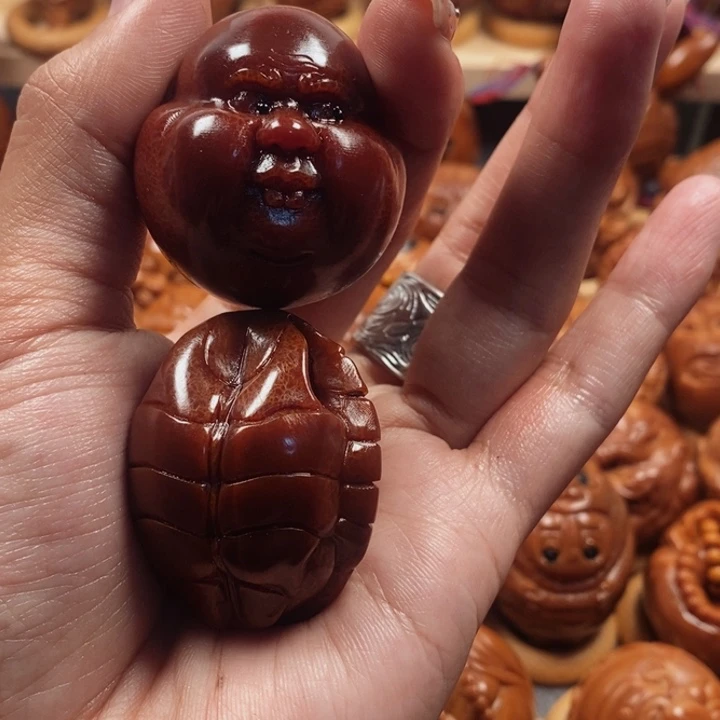 开***果橄榄核手串/手链玉化小人