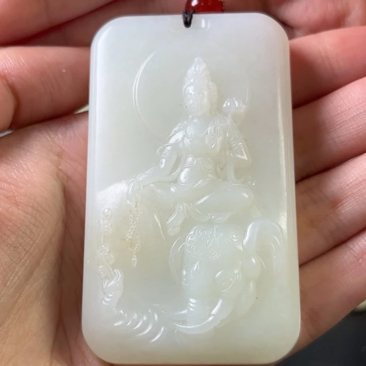 和田玉挂件未镶嵌梦**族