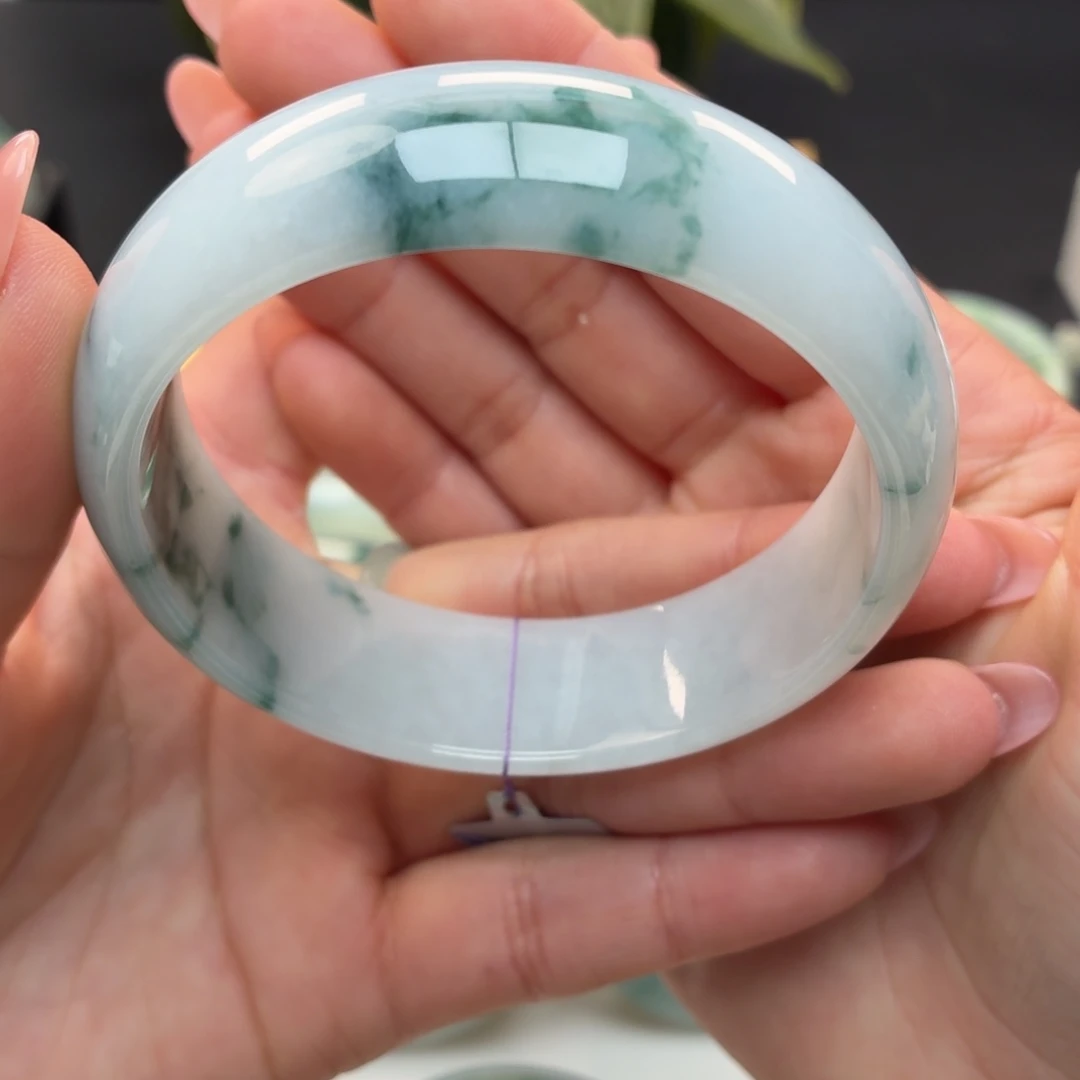 翡翠未镶嵌手镯天然