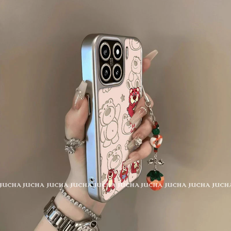 草莓熊适用iphone16pro手机壳女款带挂链红米k80荣耀300网红爆款